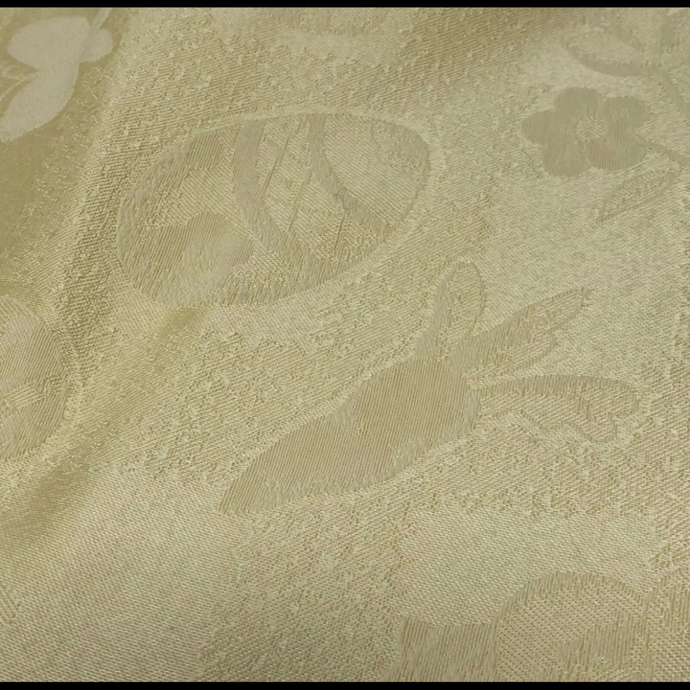 Easter Tablecloth - Picture 2 of 9